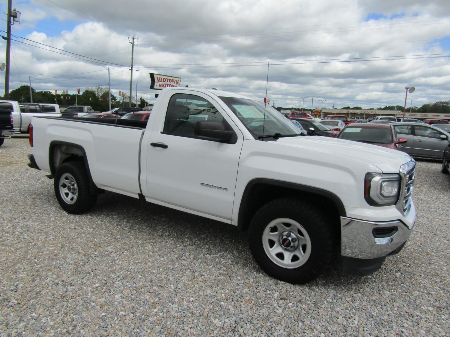 2017 White /Gray GMC Sierra 1500 (1GTN1LEC2HZ) , Automatic transmission, located at 15016 S Hwy 231, Midland City, AL, 36350, (334) 983-3001, 31.306210, -85.495277 - Photo#0